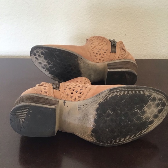 Circle G Western leather booties camel brown Sz 6 - Picture 8 of 10